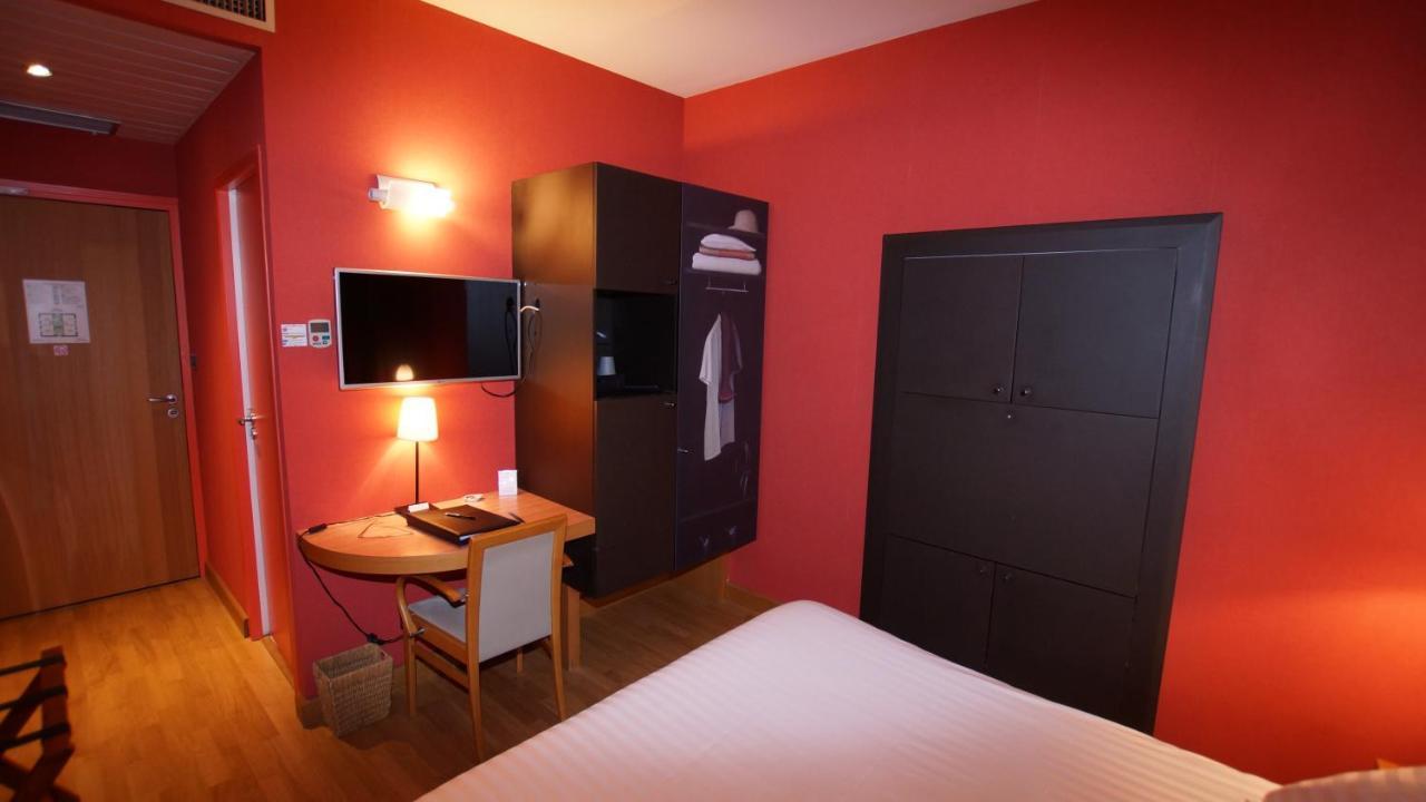 Hotel De Charme L'Oree Du Parc Romans-sur-Isère Exteriör bild