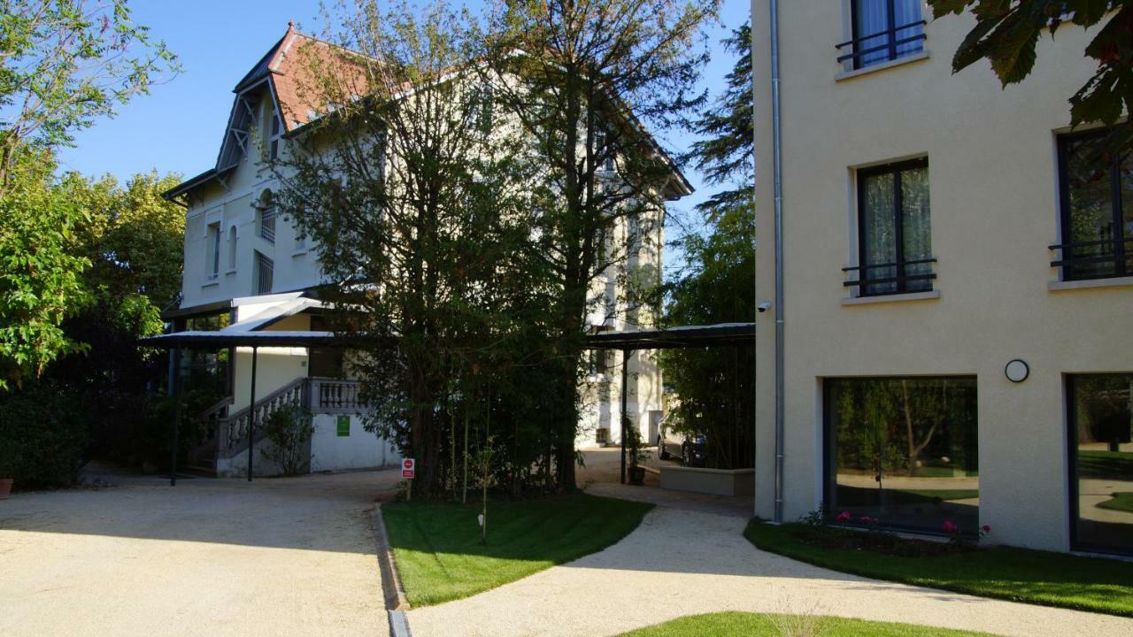 Hotel De Charme L'Oree Du Parc Romans-sur-Isère Exteriör bild