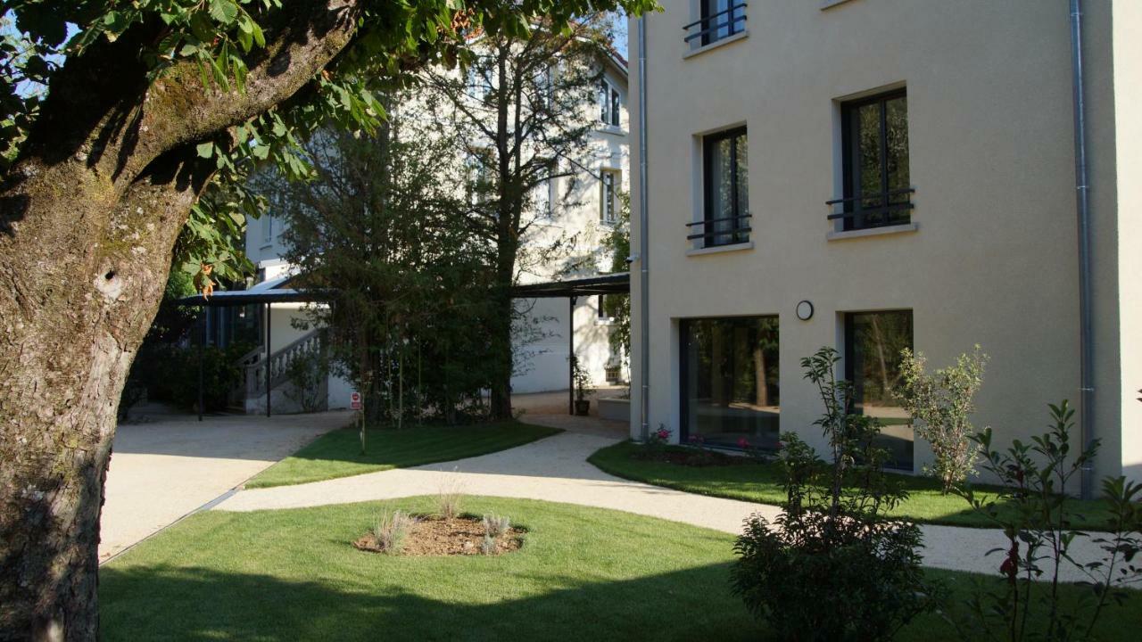 Hotel De Charme L'Oree Du Parc Romans-sur-Isère Exteriör bild
