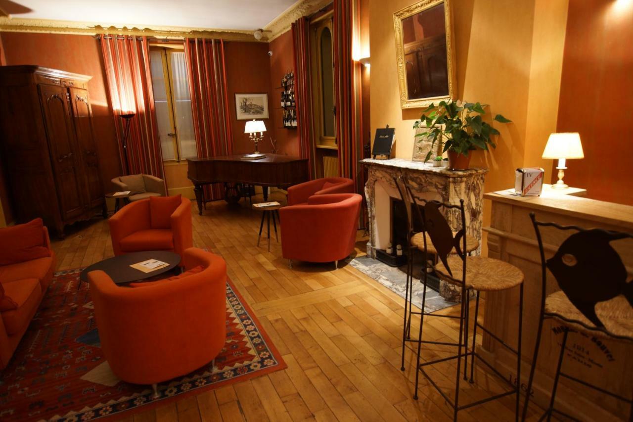 Hotel De Charme L'Oree Du Parc Romans-sur-Isère Exteriör bild